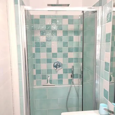 Sunnyhome- Lido Vista Mare 2 Bagni Holiday home *
